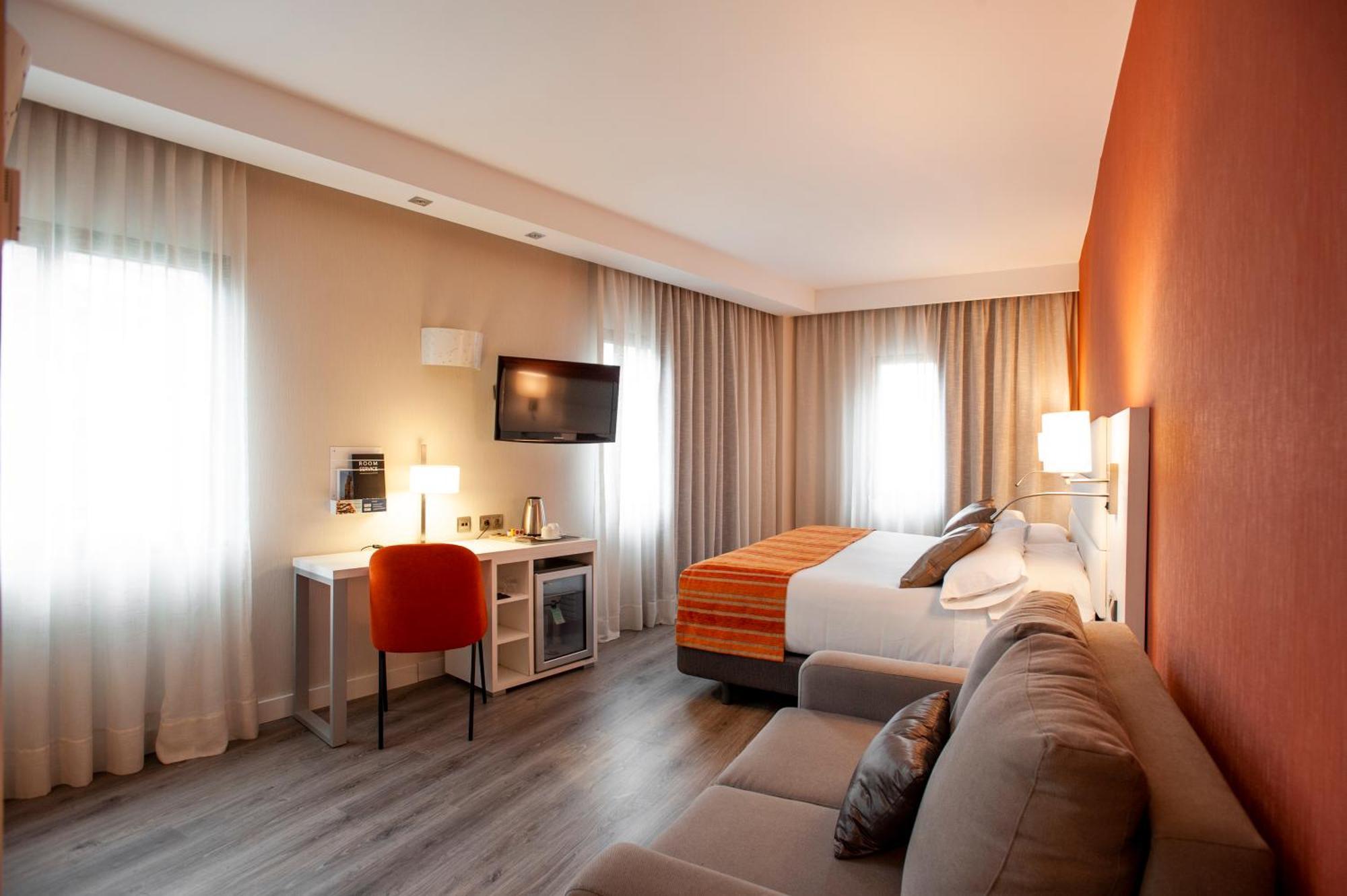 Catalonia Conde De Floridablanca Hotel Murcia Szoba fotó